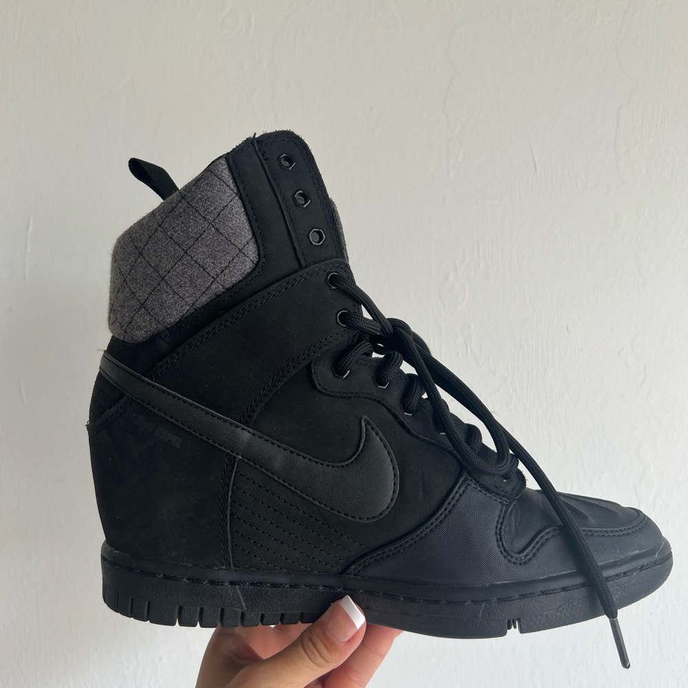 Nike H2O Repel black high top sneakers